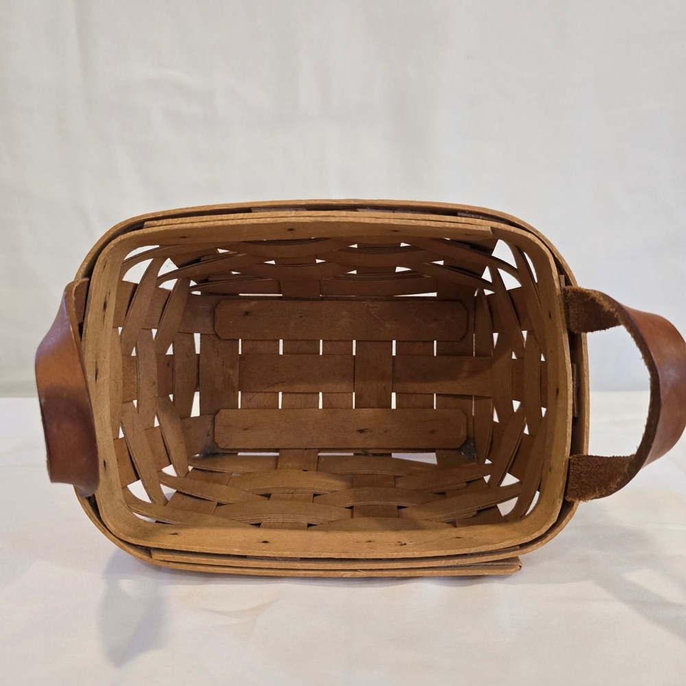 Longaberger Basket Handwoven Dresden OH 1998 Small Woven Basket Leather Handles - Picture 5 of 10
